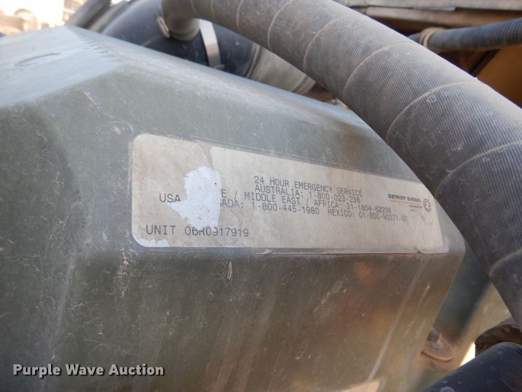 image for item DJ6684 2006 Freightliner Columbia  semi truck