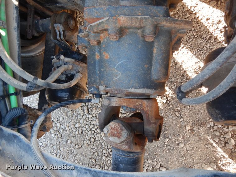 image for item DJ6684 2006 Freightliner Columbia  semi truck