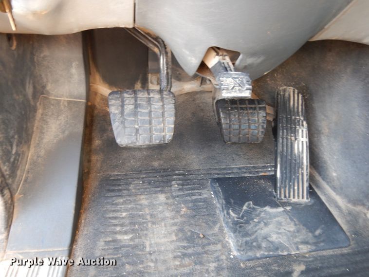 image for item DJ6685 2007 Freightliner Columbia  semi truck