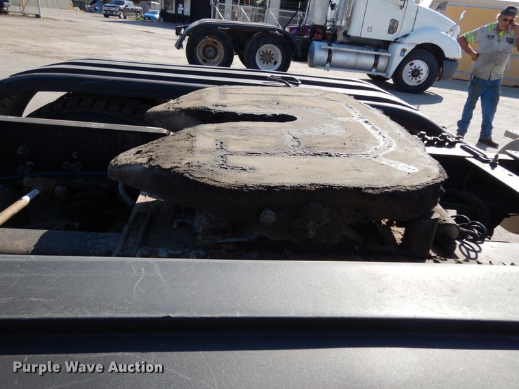 image for item DJ6685 2007 Freightliner Columbia  semi truck