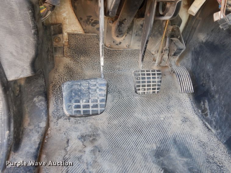 image for item DJ6686 2007 International 8600  semi truck