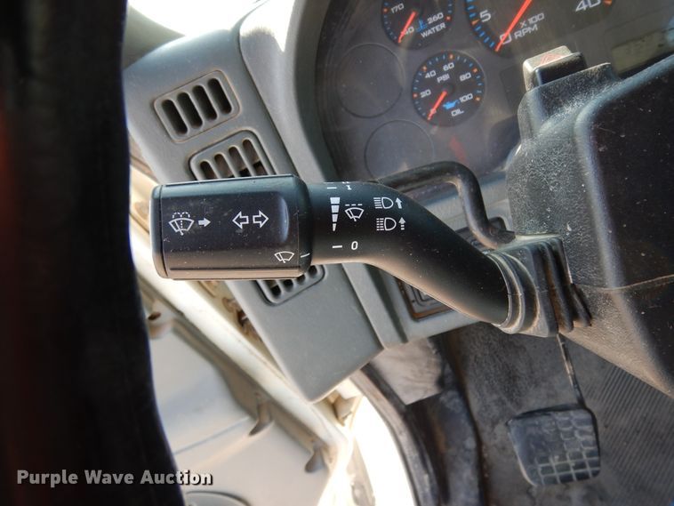 image for item DJ6686 2007 International 8600  semi truck