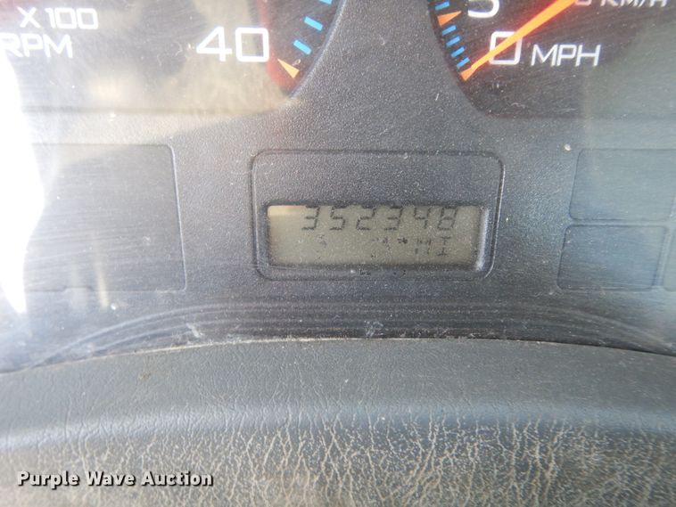 image for item DJ6686 2007 International 8600  semi truck