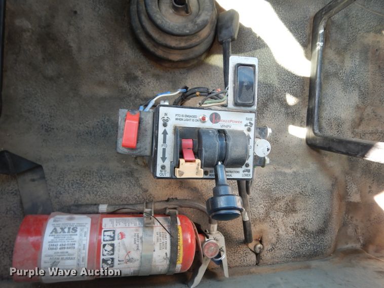 image for item DJ6686 2007 International 8600  semi truck