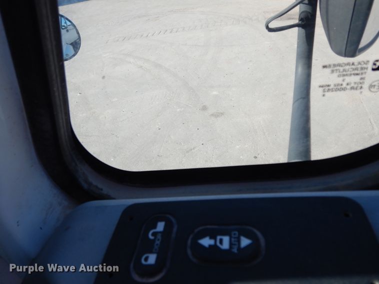 image for item DJ6686 2007 International 8600  semi truck