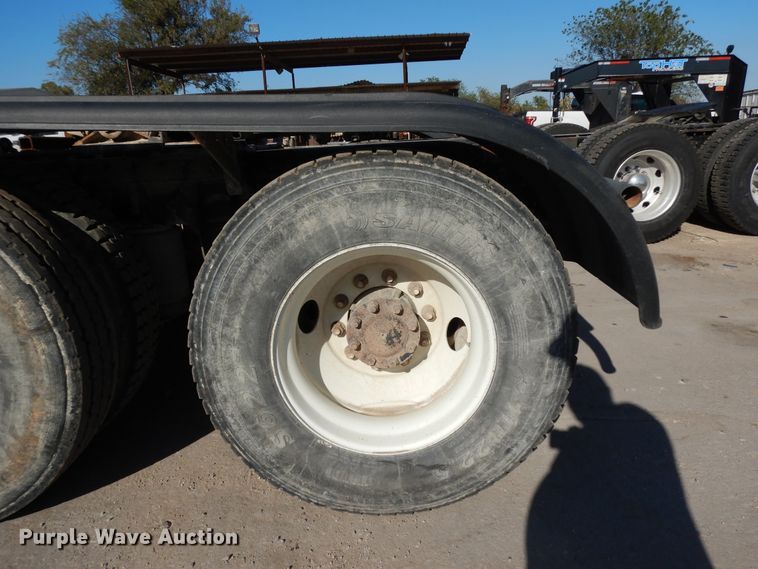 image for item DJ6686 2007 International 8600  semi truck