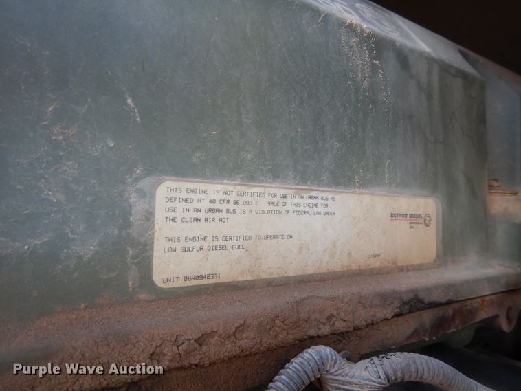 image for item DJ6687 2007 Freightliner Columbia 120  semi truck