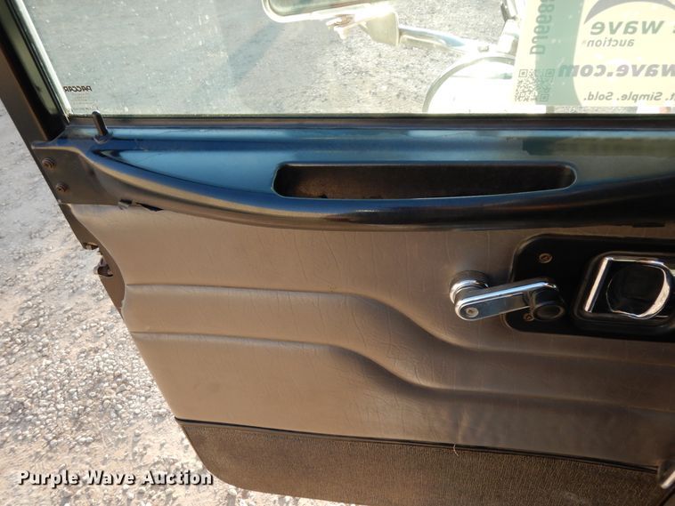 image for item DJ6688 2009 Peterbilt 340  dump truck