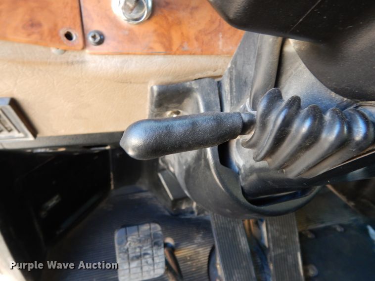 image for item DJ6688 2009 Peterbilt 340  dump truck