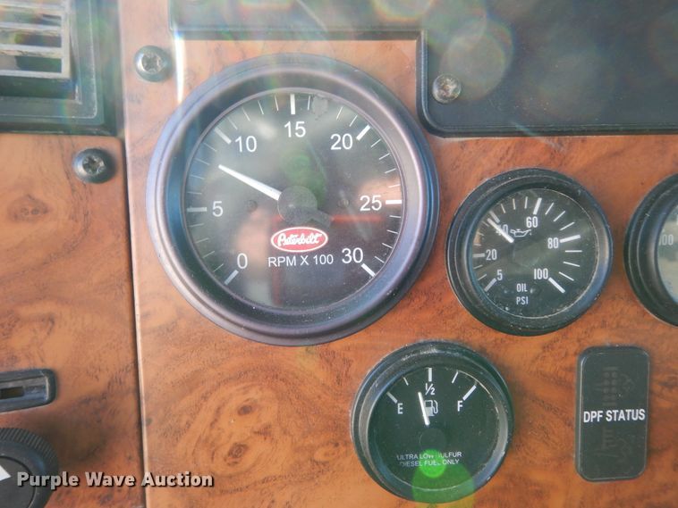 image for item DJ6688 2009 Peterbilt 340  dump truck