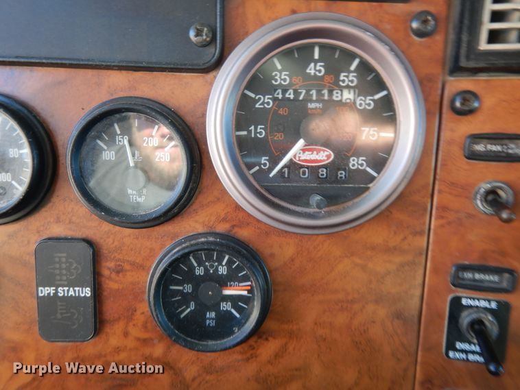 image for item DJ6688 2009 Peterbilt 340  dump truck