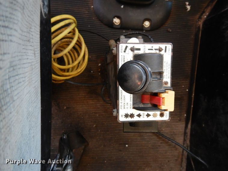 image for item DJ6688 2009 Peterbilt 340  dump truck