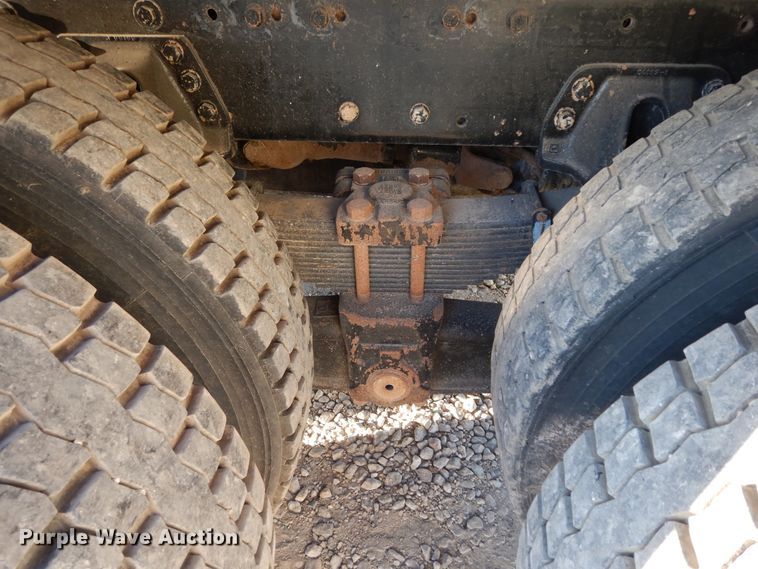 image for item DJ6688 2009 Peterbilt 340  dump truck