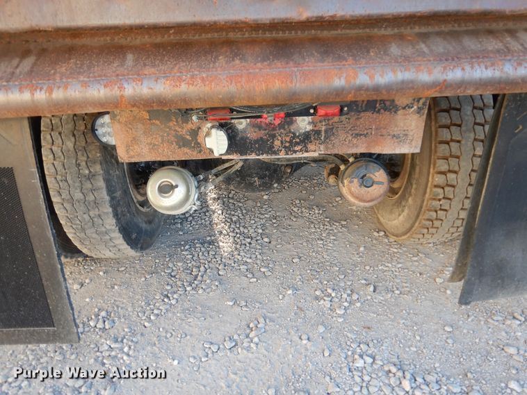 image for item DJ6688 2009 Peterbilt 340  dump truck