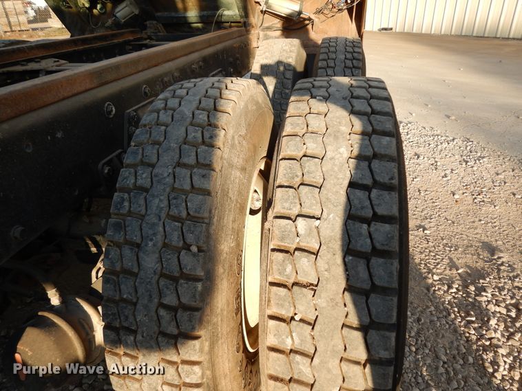 image for item DJ6688 2009 Peterbilt 340  dump truck