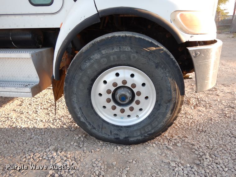 image for item DJ6688 2009 Peterbilt 340  dump truck