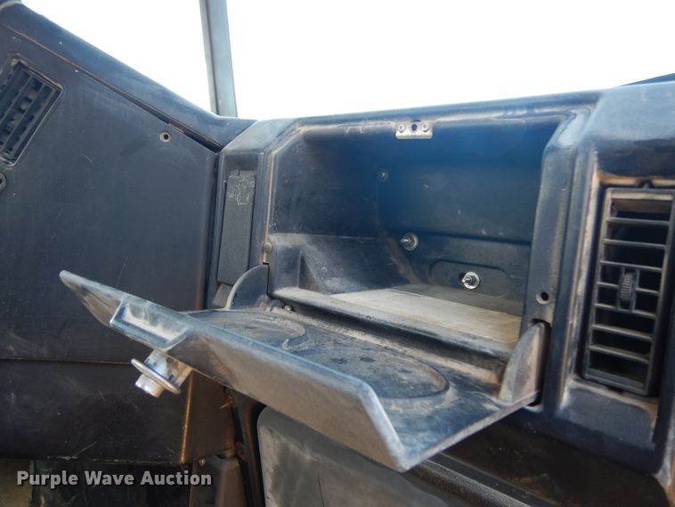 image for item DJ6717 2003 Freightliner FLD120SD  semi truck