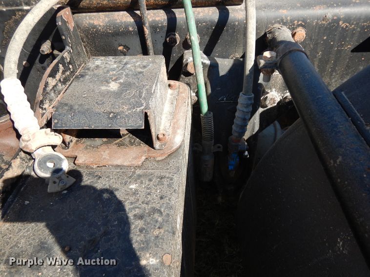 image for item DJ6717 2003 Freightliner FLD120SD  semi truck