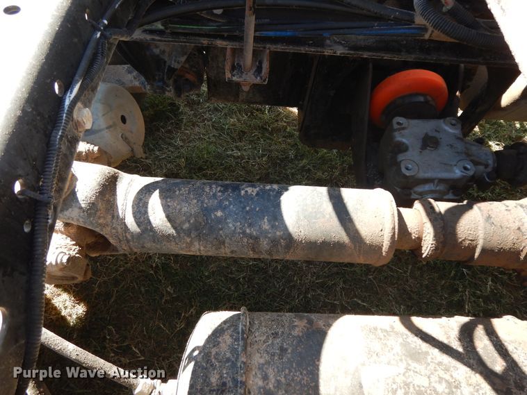 image for item DJ6717 2003 Freightliner FLD120SD  semi truck