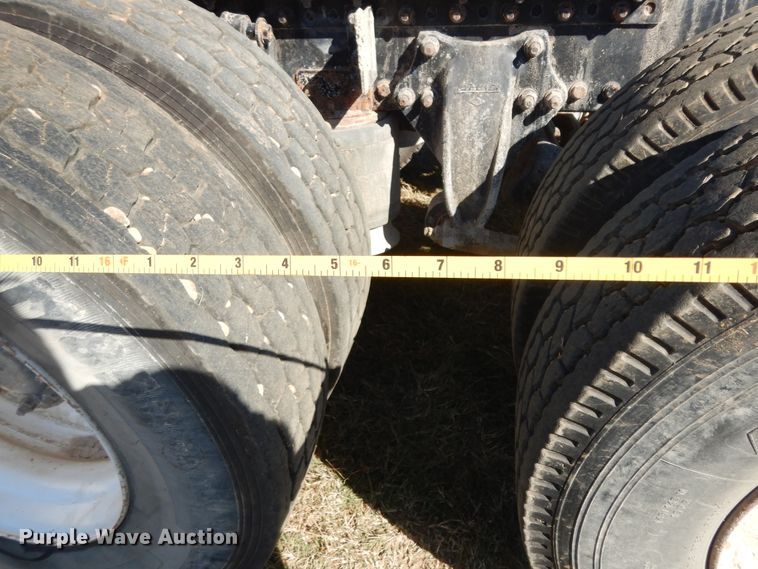 image for item DJ6717 2003 Freightliner FLD120SD  semi truck