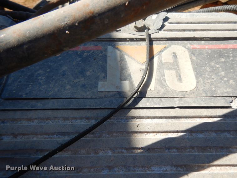 image for item DJ6718 2002 Freightliner FLD120SD  semi truck