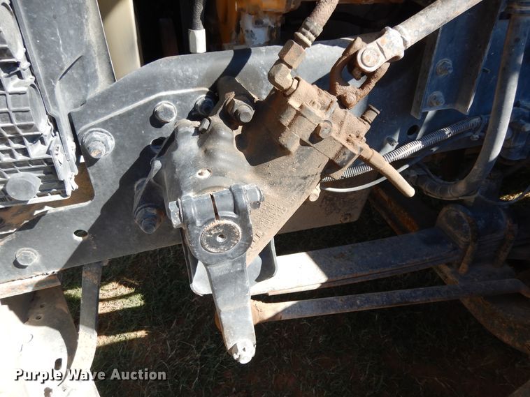 image for item DJ6718 2002 Freightliner FLD120SD  semi truck