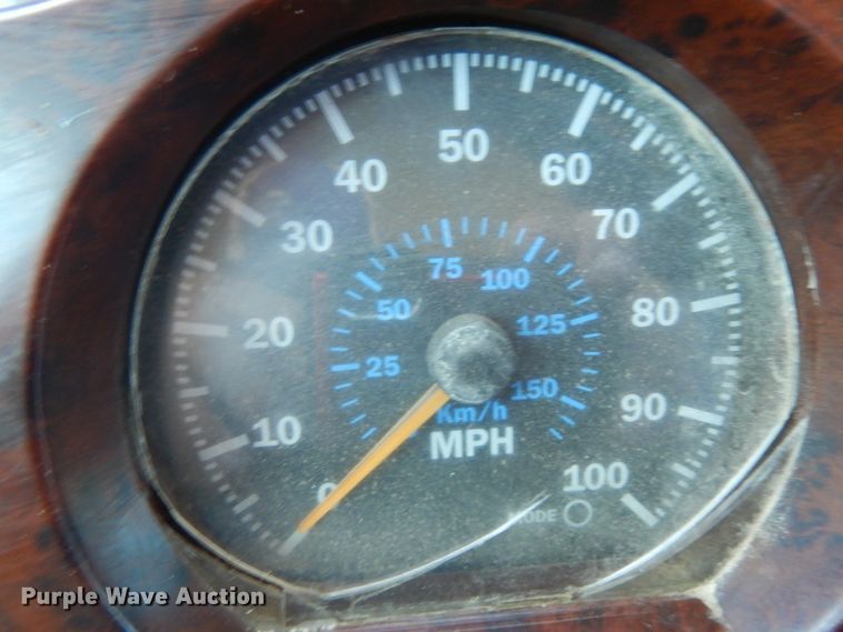 image for item DJ6719 2007 Mack CXN  semi truck