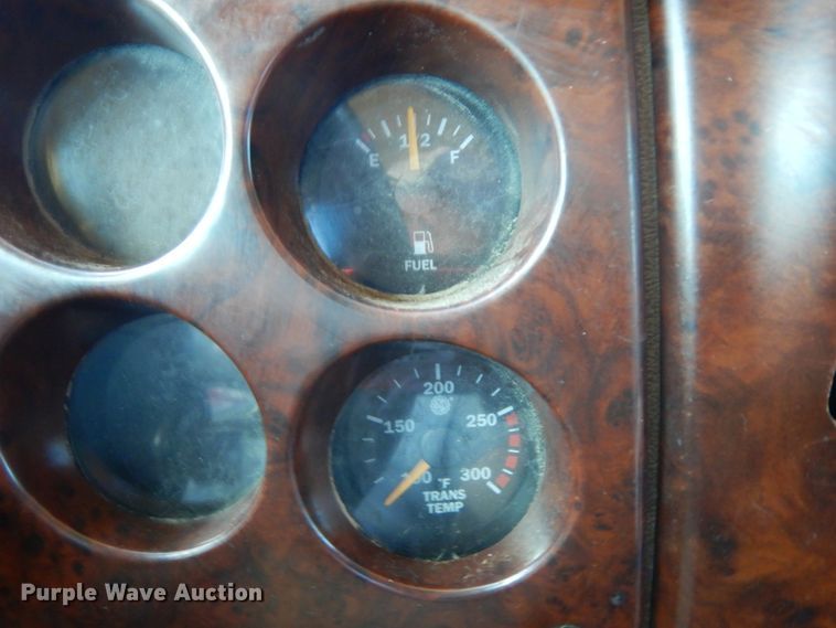 image for item DJ6719 2007 Mack CXN  semi truck