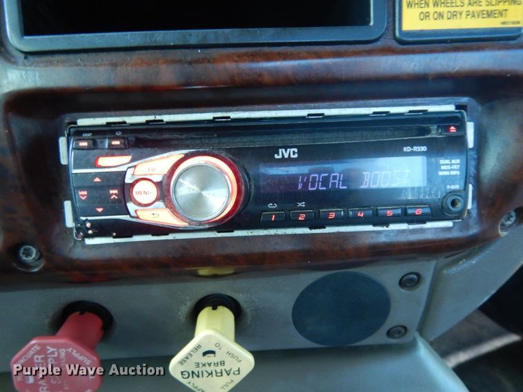 image for item DJ6719 2007 Mack CXN  semi truck