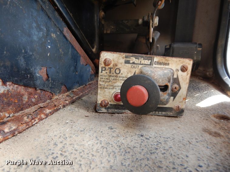 image for item DJ6719 2007 Mack CXN  semi truck