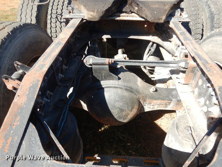 image for item DJ6719 2007 Mack CXN  semi truck