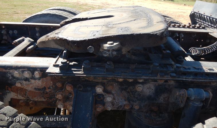 image for item DJ6719 2007 Mack CXN  semi truck