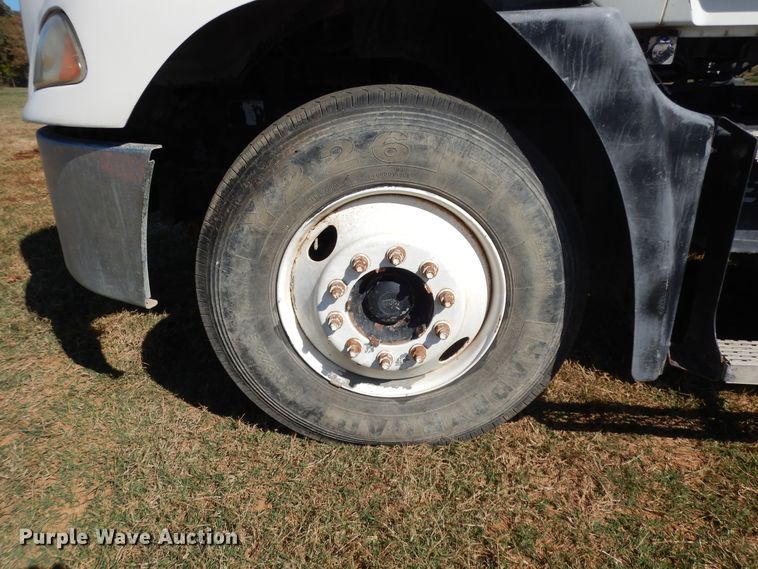 image for item DJ6719 2007 Mack CXN  semi truck