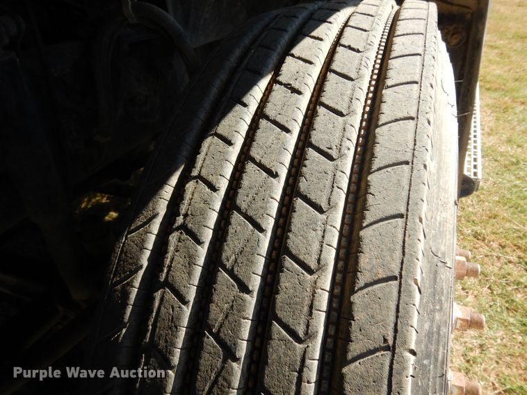 image for item DJ6719 2007 Mack CXN  semi truck