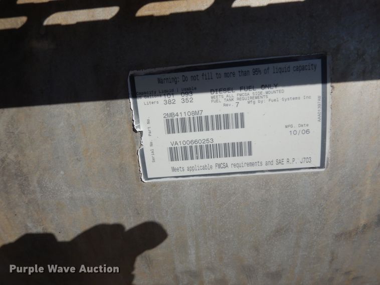 image for item DJ6719 2007 Mack CXN  semi truck