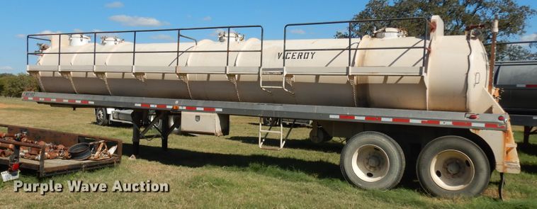 image for item DJ6721 2003 Proco vacuum trailer