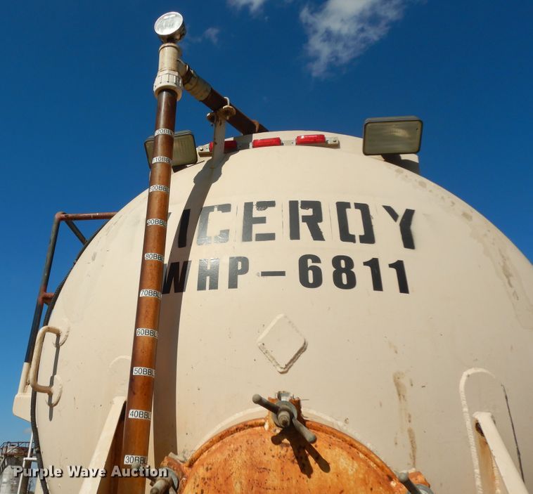 image for item DJ6721 2003 Proco vacuum trailer