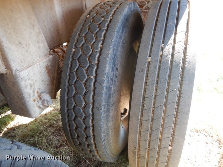 image for item DJ6721 2003 Proco vacuum trailer