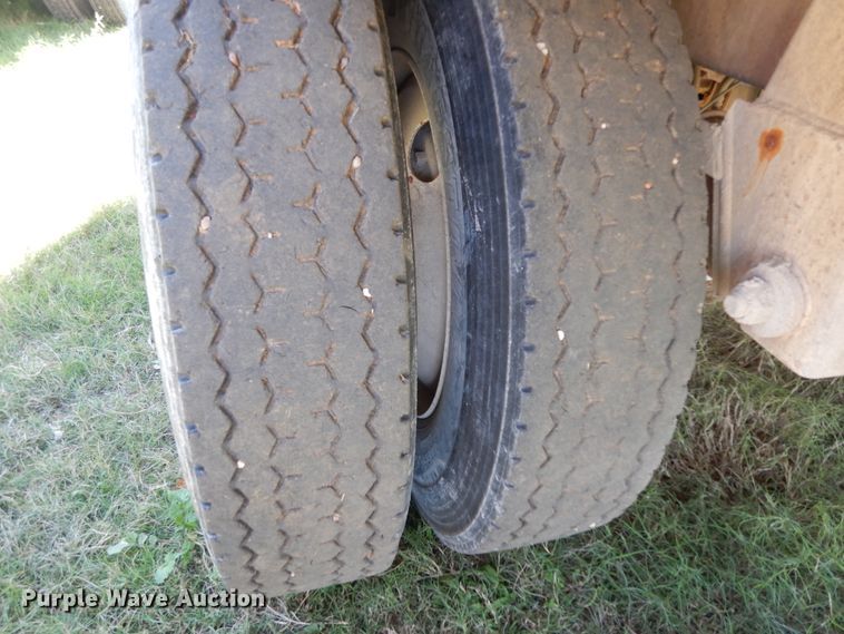 image for item DJ6721 2003 Proco vacuum trailer