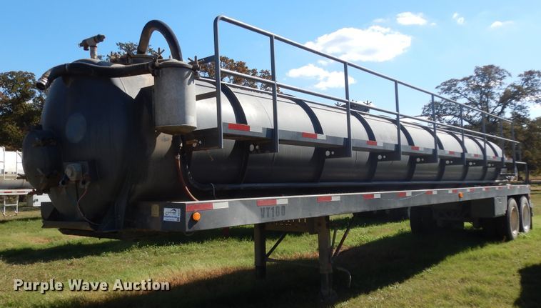 image for item DJ6722 2013 Troxell vacuum trailer