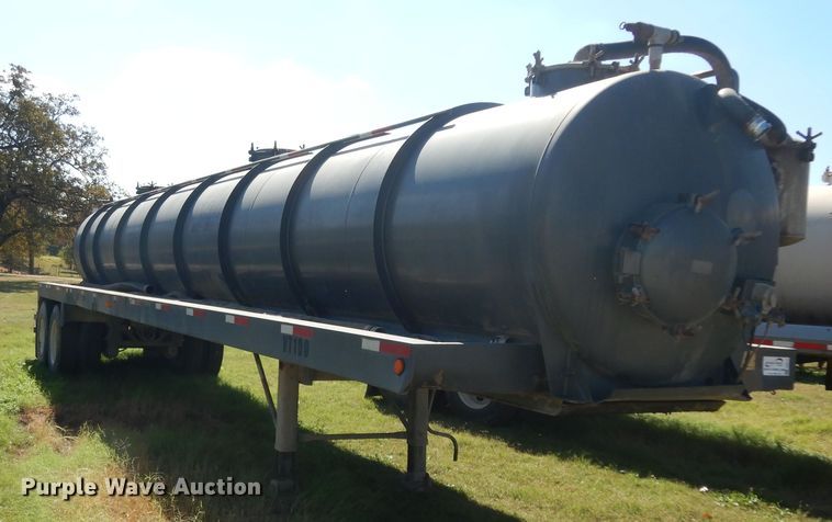 image for item DJ6722 2013 Troxell vacuum trailer