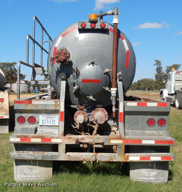 image for item DJ6722 2013 Troxell vacuum trailer