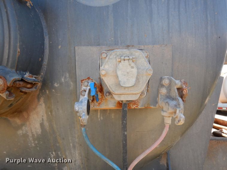 image for item DJ6722 2013 Troxell vacuum trailer