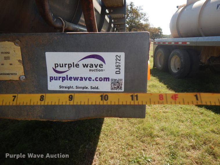 image for item DJ6722 2013 Troxell vacuum trailer