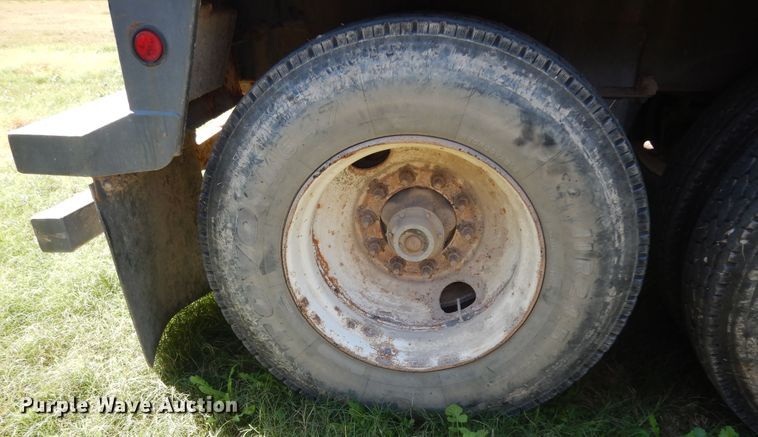 image for item DJ6722 2013 Troxell vacuum trailer