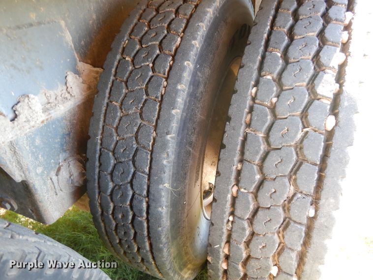 image for item DJ6722 2013 Troxell vacuum trailer