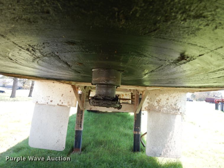 image for item DJ6723 2013 Grand King vacuum trailer