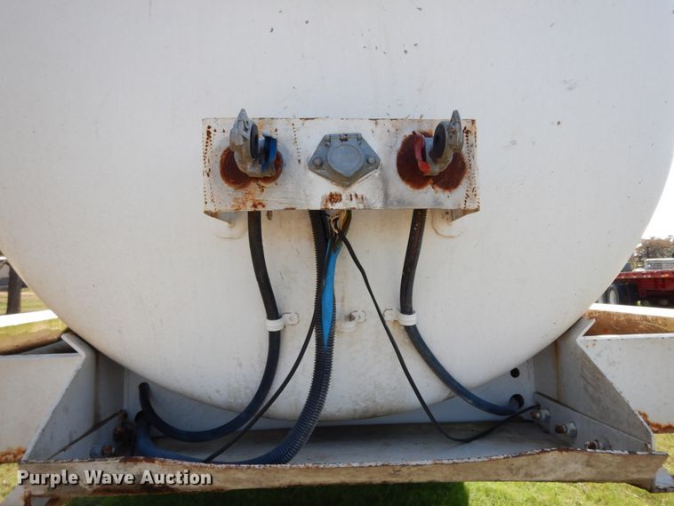 image for item DJ6723 2013 Grand King vacuum trailer