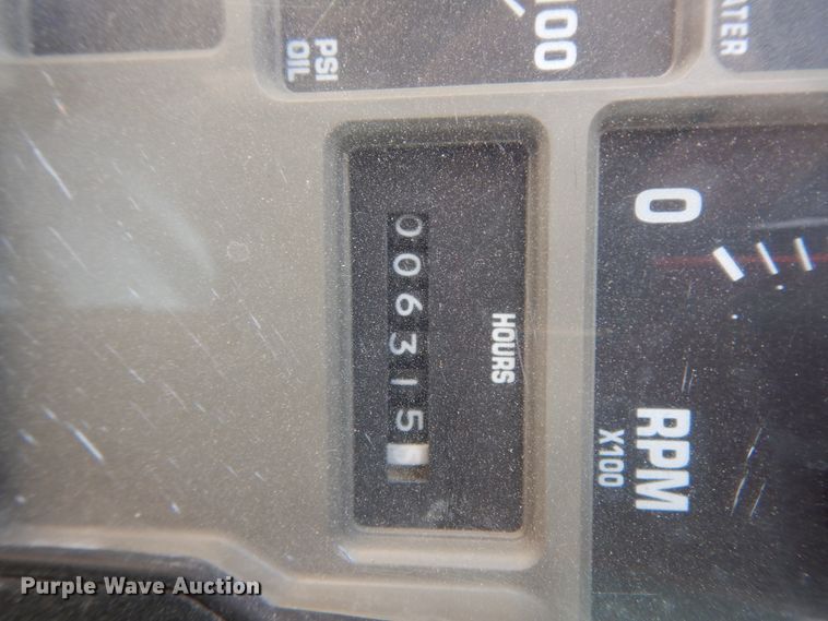 image for item DJ6725 2002 International 4700  flatbed truck