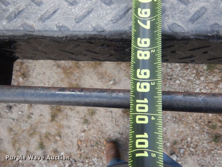 image for item DJ6725 2002 International 4700  flatbed truck